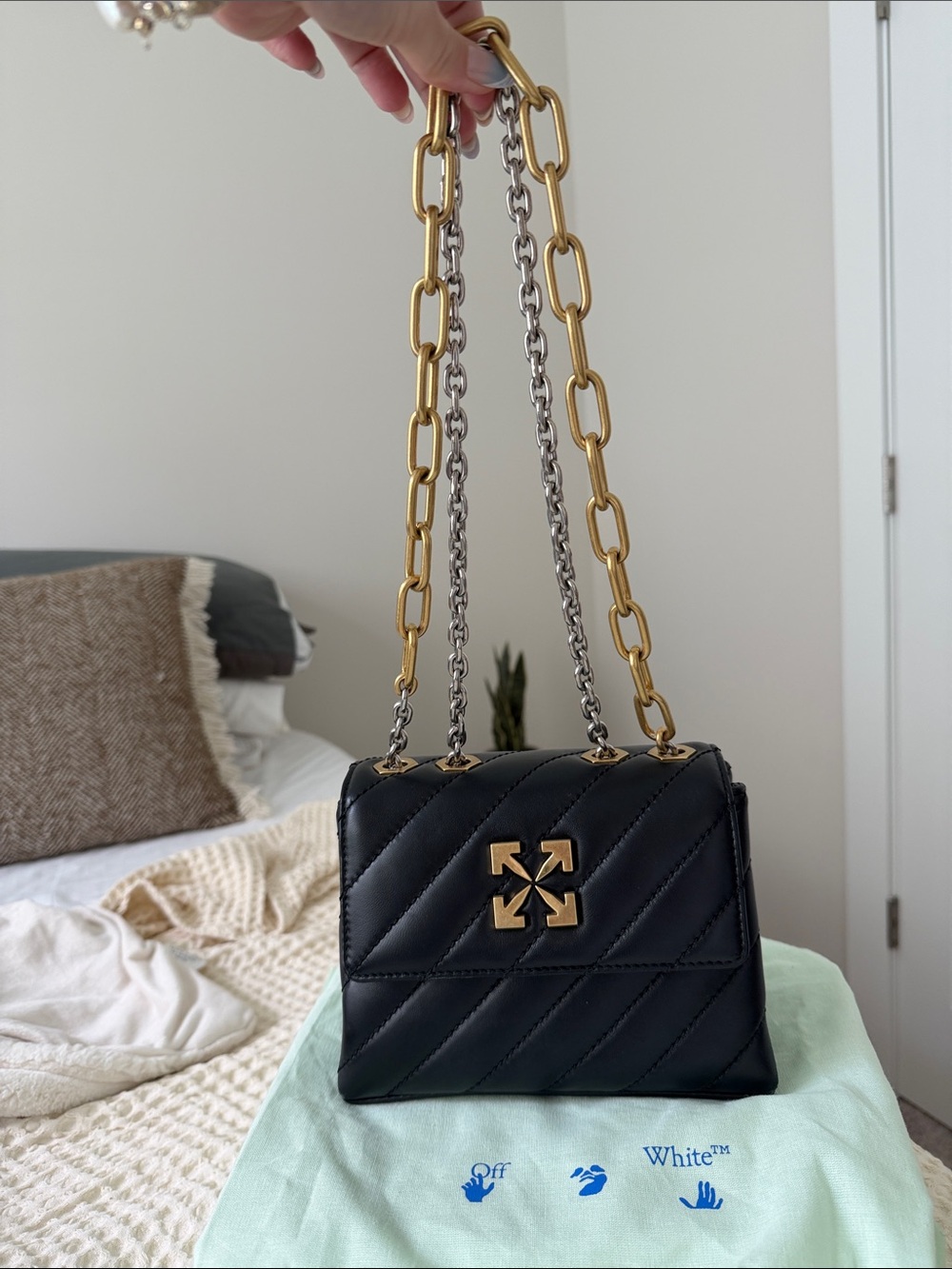 Off-White Jackhammer 19 Black Quilted Leather Handbag - Picture 2 of 16